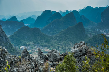 一个小土坡的标志